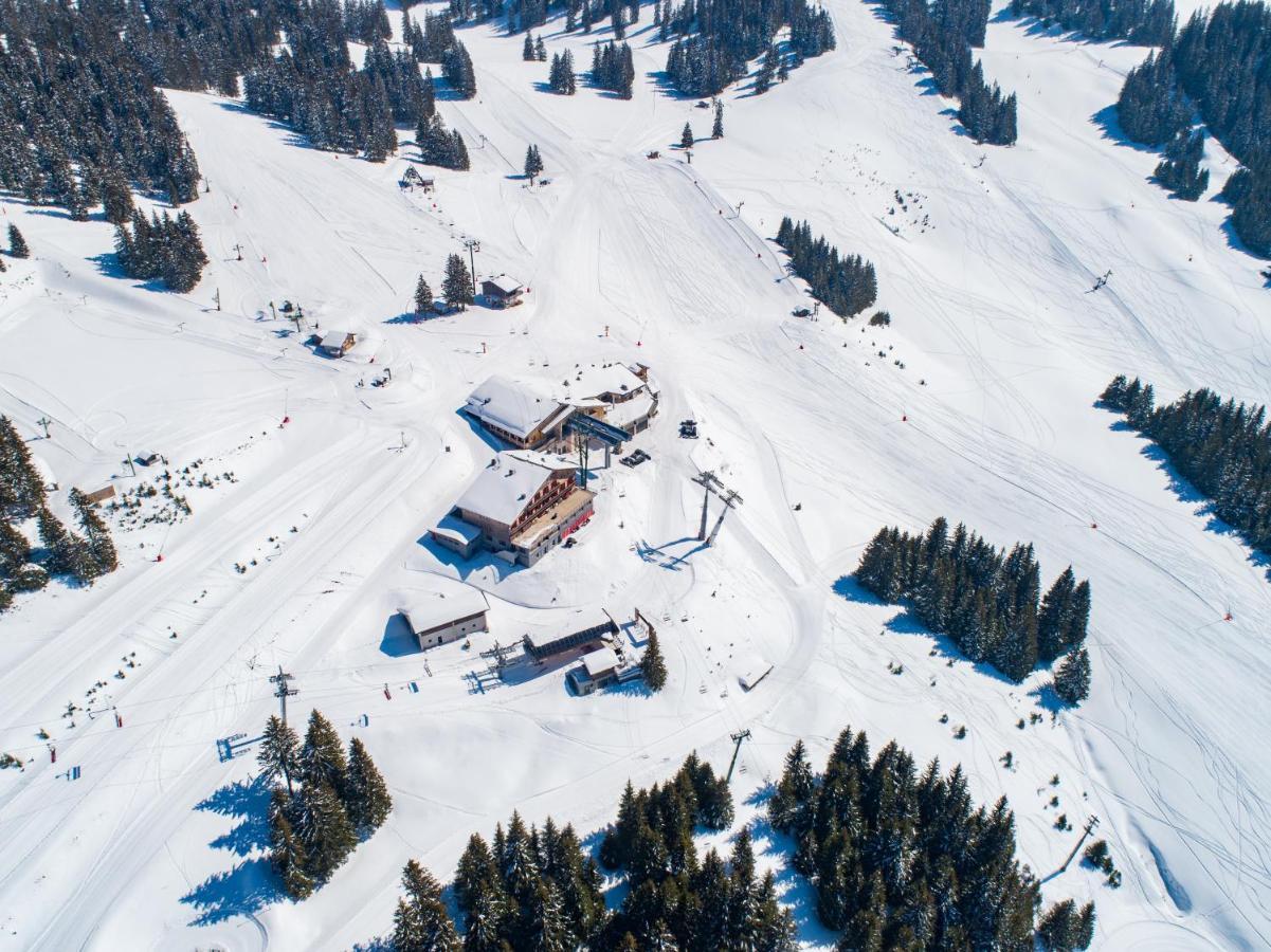 Hotel L'Escale  Châtel Exterior foto